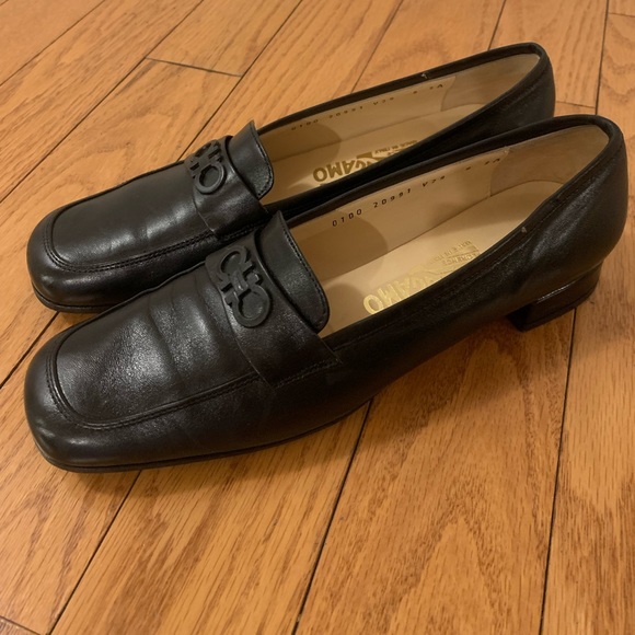 Salvatore Ferragamo Loafers Black leather - Picture 1 of 4